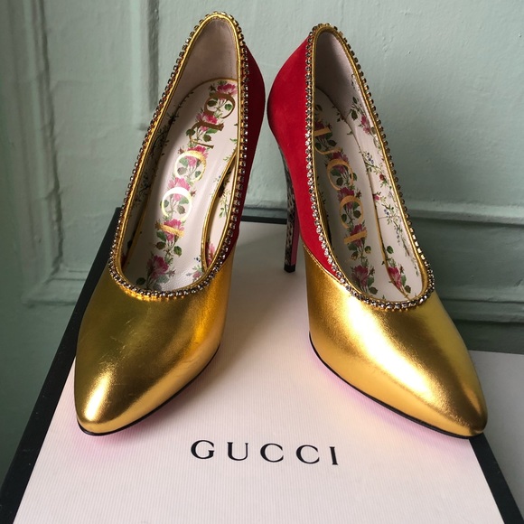 ❗️SALE❗️Gucci Stunning Gold leather heels - Picture 1 of 10